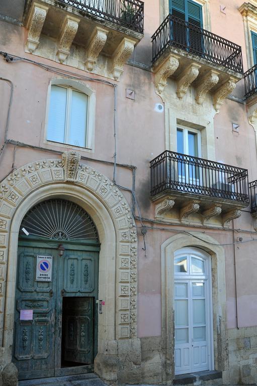 Kalote' On The Roof Apartments Noto Luaran gambar